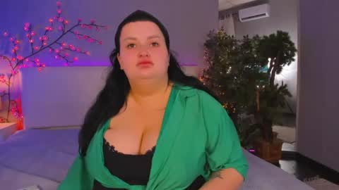 Monica online show from 05-19-26, 12:11