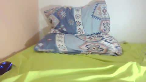 moncef122 online show from 10-14-25, 08:31