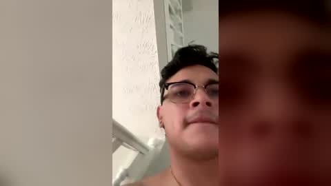 Snapshot of monchito88 chatting on 07-10-26, 06:10 monchito88 online show from 07-10-26, 06:10