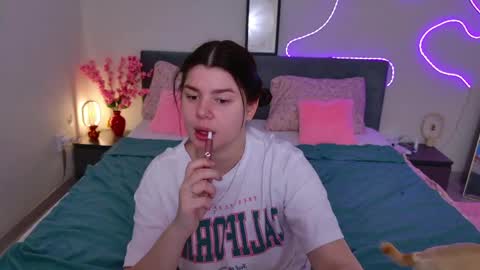 moneyforpeaches online show from 06-02-26, 03:03