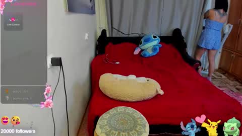 Monica Elder online show from 10-22-25, 06:29