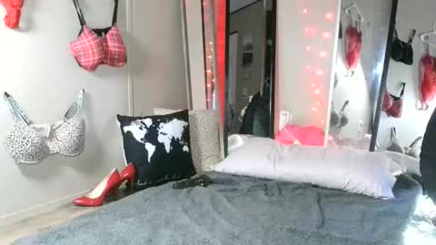 Monica online show from 05-29-26, 05:11