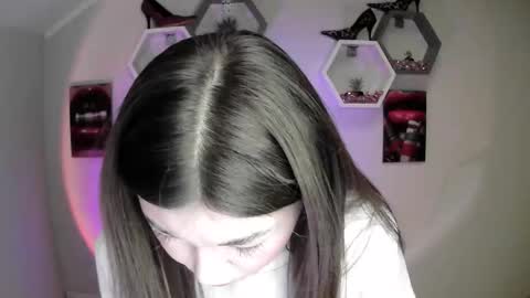 Snapshot of monica_sweets chatting on 09-18-25, 07:10 sweet girl and shine body online show from 09-18-25, 07:10