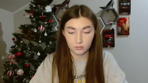 sweet girl and shine body online show from 11-25-25, 08:03