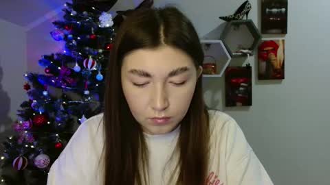 sweet girl and shine body online show from 11-26-25, 10:05