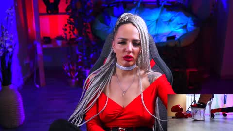 Monika online show from 01-28-25, 05:35