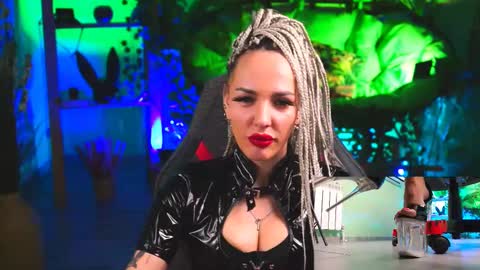 Monika online show from 03-01-25, 11:50