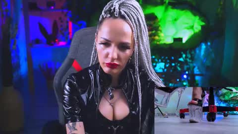 Monika online show from 03-05-25, 12:11