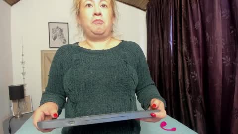 Mony online show from 04-11-26, 11:36