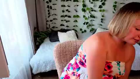 Monik online show from 07-25-26, 04:21