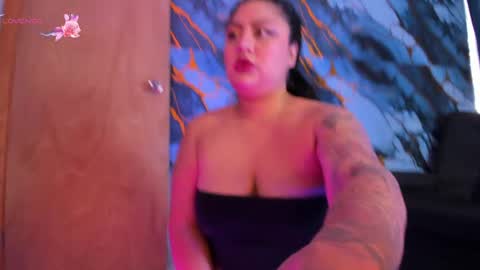Snapshot of monikk__harrison chatting on 05-20-26, 12:44 monikk__harrison online show from 05-20-26, 12:44