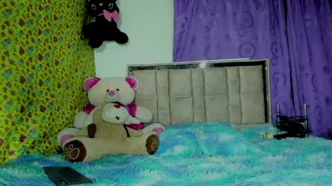moniquehisk online show from 04-18-26, 01:59