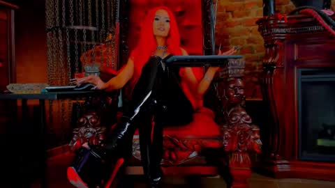 Monique C online show from 10-18-25, 12:17