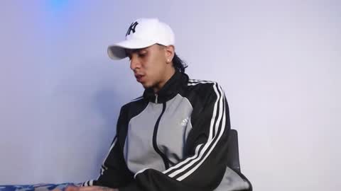 Snapshot of monkey_uchiha77 chatting on 01-13-26, 01:38 simon dice online show from 01-13-26, 01:38