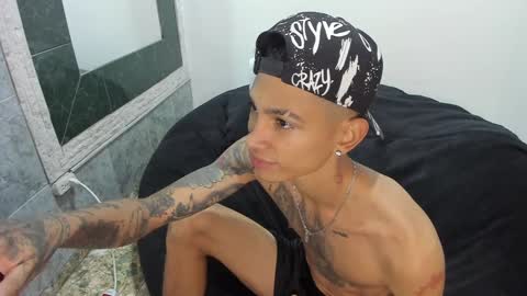 Snapshot of monkeyd_66 chatting on 02-08-25, 11:55 monkeyd_66 online show from 02-08-25, 11:55