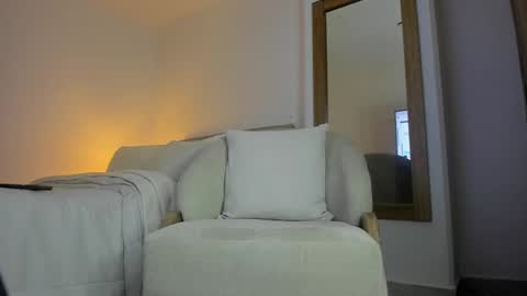 Snapshot of monkeys_pug chatting on 01-08-25, 12:06 jalejoc online show from 01-08-25, 12:06