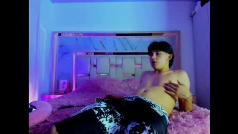 monky_0002 online show from 03-06-26, 11:34