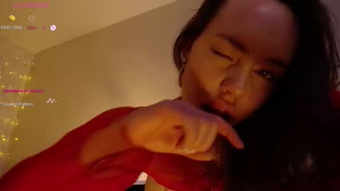 Snapshot of monroe_linger chatting on 03-07-26, 09:06 Monroe Please dont forger to follow me online show from 03-07-26, 09:06