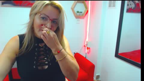 monserrat_diva online show from 09-10-25, 09:37