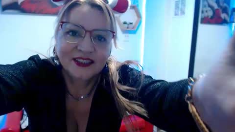 Snapshot of monserrat_diva chatting on 12-13-25, 07:53 monserrat_diva online show from 12-13-25, 07:53