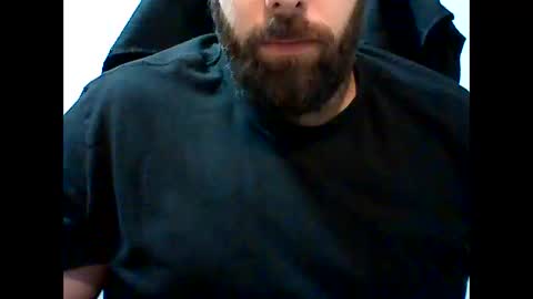 Snapshot of monster_bater01 chatting on 12-26-24, 06:01 jamal online show from 12-26-24, 06:01