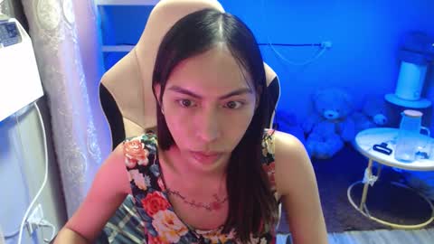 Snapshot of monstercockselfsuck chatting on 10-04-25, 10:02 ELYSE A SIMPLE GIRL online show from 10-04-25, 10:02