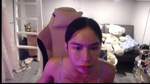 ELYSE A SIMPLE GIRL online show from 04-24-26, 11:45