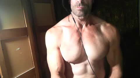 Snapshot of monsterdildos chatting on 12-23-24, 04:01 monsterdildos online show from 12-23-24, 04:01