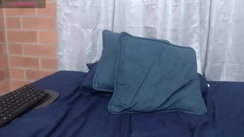 Snapshot of montserrat_jay chatting on 07-15-26, 12:43 Luisa online show from 07-15-26, 12:43