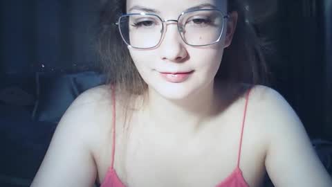 moodiemira online show from 02-06-26, 01:14