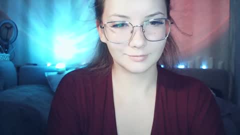 moodiemira online show from 02-28-26, 07:48