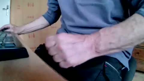 Snapshot of mookie2 chatting on 02-27-25, 05:04 mookie2 online show from 02-27-25, 05:04