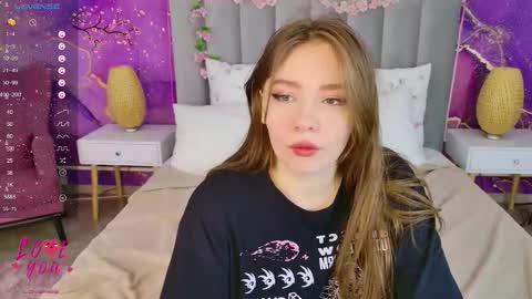 Moon  Bunny online show from 02-22-26, 12:47