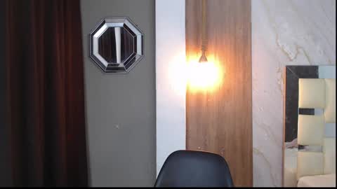 moon_and_fire_ online show from 04-25-26, 06:27