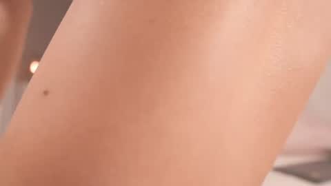 Snapshot of moon_angels chatting on 06-10-26, 12:04 Angels online show from 06-10-26, 12:04