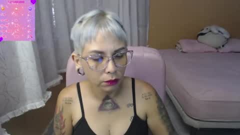 Snapshot of moon_cat85 chatting on 06-18-26, 02:54 Luna online show from 06-18-26, 02:54
