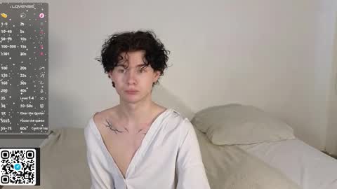 Snapshot of moon_gloww chatting on 02-12-26, 05:46 moon_gloww online show from 02-12-26, 05:46