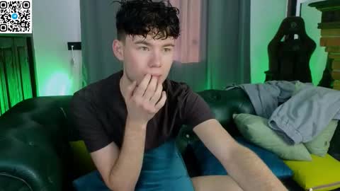 Snapshot of moon_gloww chatting on 03-01-26, 03:52 moon_gloww online show from 03-01-26, 03:52