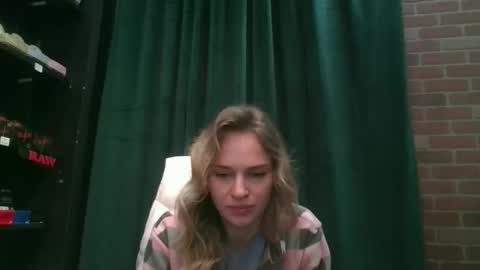 moon_light_girl online show from 02-28-25, 05:04