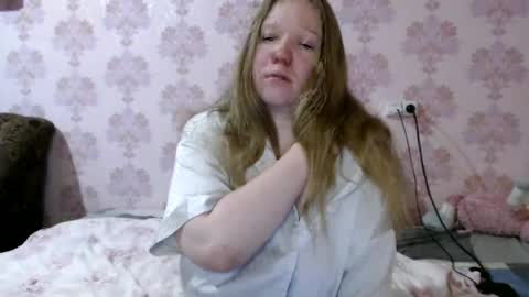 moon_linght000 online show from 06-14-26, 03:03