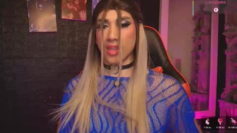 Snapshot of moon_nia chatting on 05-19-26, 11:00 moon_nia online show from 05-19-26, 11:00
