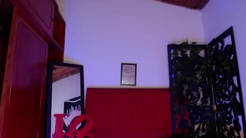 moon_sunflowers online show from 10-10-25, 04:55