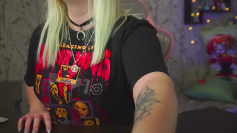 Emilia online show from 02-03-26, 06:22