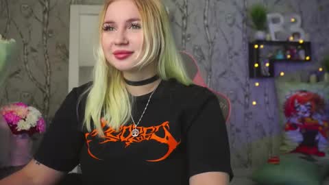 Emilia online show from 03-05-26, 09:27