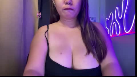 moona_luna21 online show from 10-05-25, 07:01