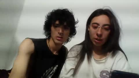 Snapshot of moonandzukko chatting on 06-26-26, 11:20 moonandzukko online show from 06-26-26, 11:20
