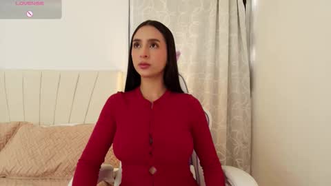 Snapshot of moonbrunettee chatting on 11-25-25, 09:48 moonbrunettee online show from 11-25-25, 09:48