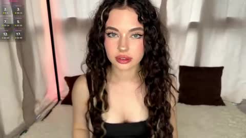 moonfaairy online show from 04-22-26, 03:46