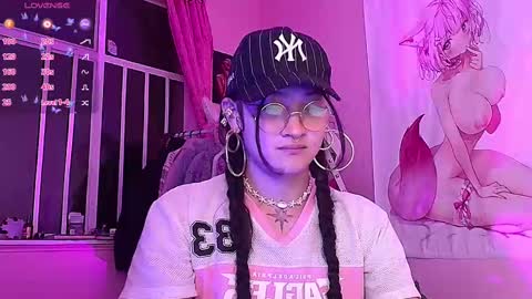 Nicky  online show from 09-19-25, 04:47