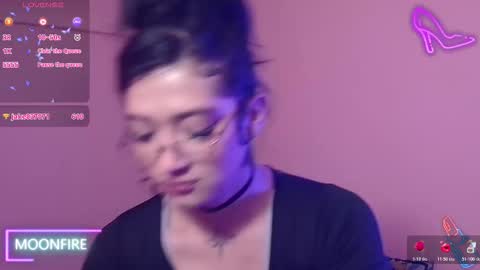 Nicky  online show from 11-21-25, 10:47